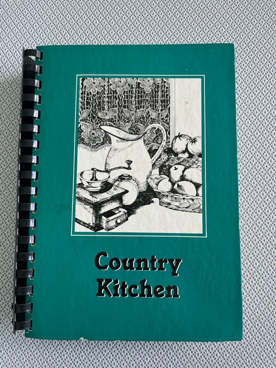 Vintage Other - Vintage Country Kitchen Cookbook
